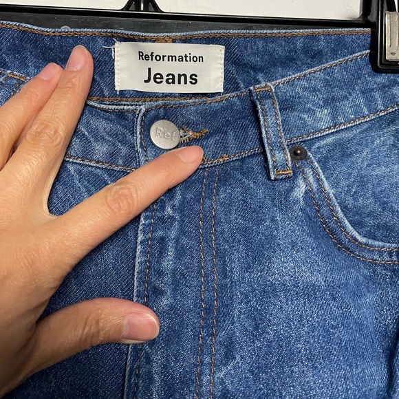 Reformation Jean's Sz 26 mid Rise Slim Straight - Picture 2 of 6